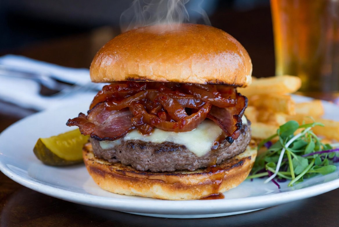 Willies-Angus-Burger