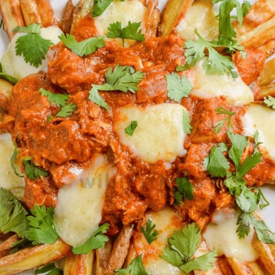 Butter Chicken Poutine 